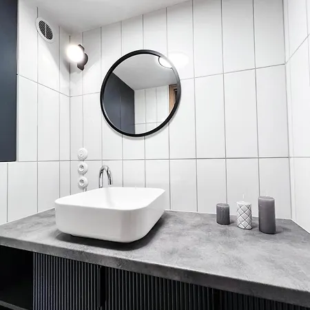 Boogie Small 5 Apartament *